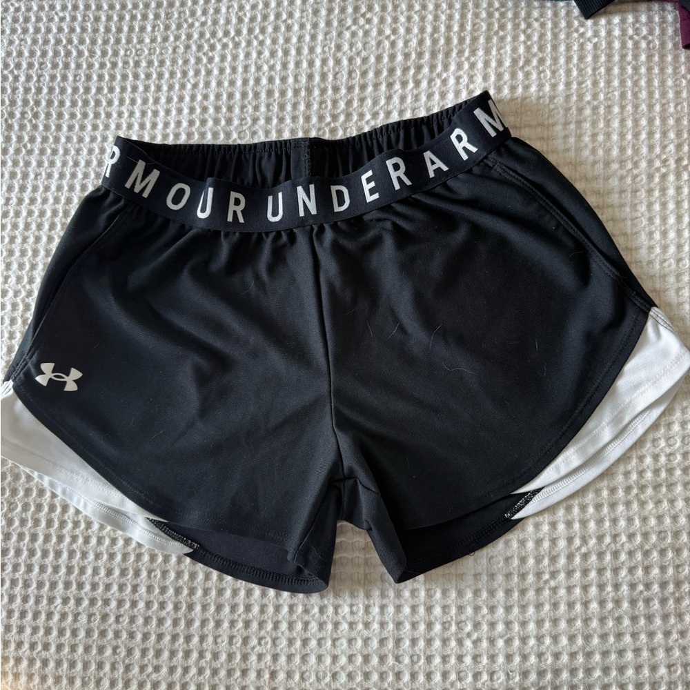 Under Armour Women's Black and White Athletic Shorts